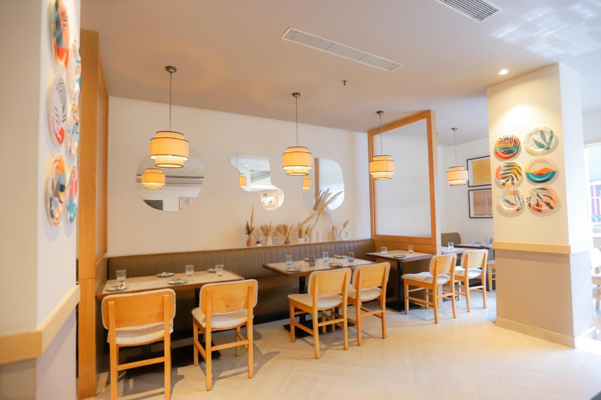Park Inn By Radisson,South Delhi 新德里 外观 照片 Restaurant interior